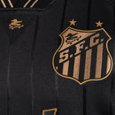 Camisa do Santos FC x Charlie Brown Jr 2024/25 - Edição Limitada - Chaveiro de Brinde