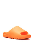Chinelo Yeezy Slides 'Enflame Orange'